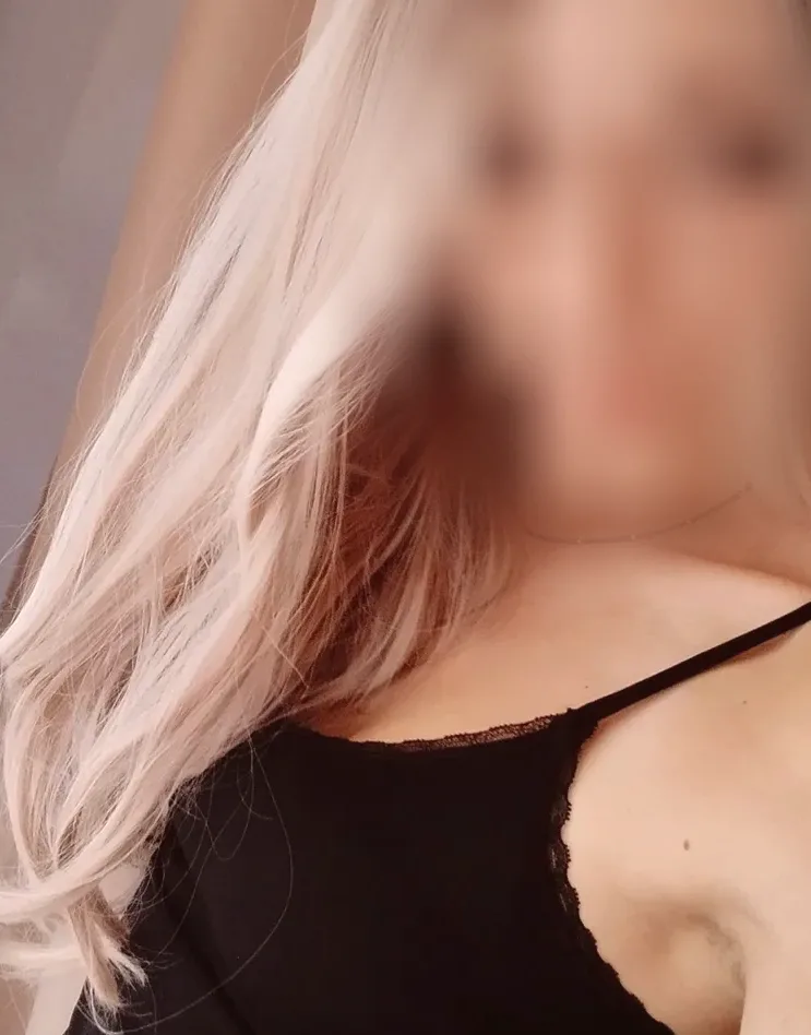 Janina, 26