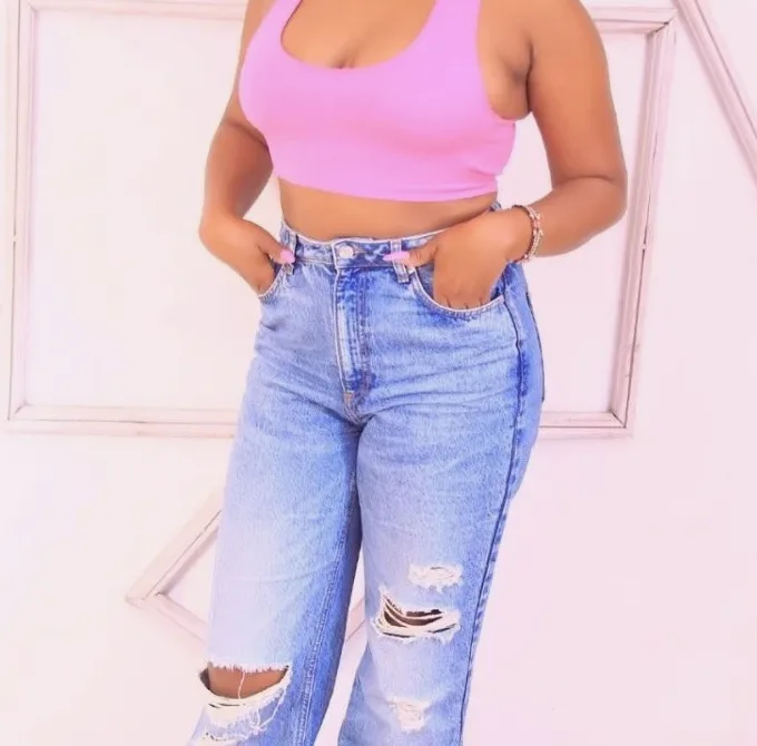 Sophia, 32